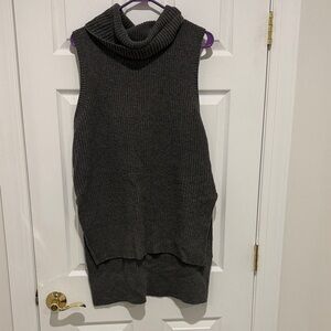 Forever 21 Dark Gray Sleeveless Turtleneck Sweater